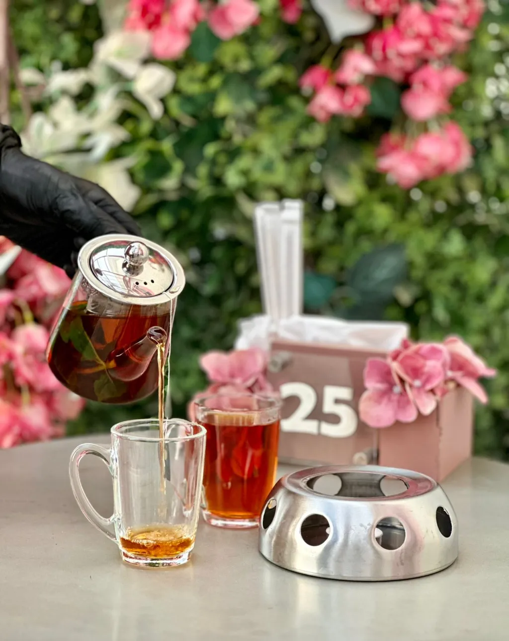 Small teapot cl 6